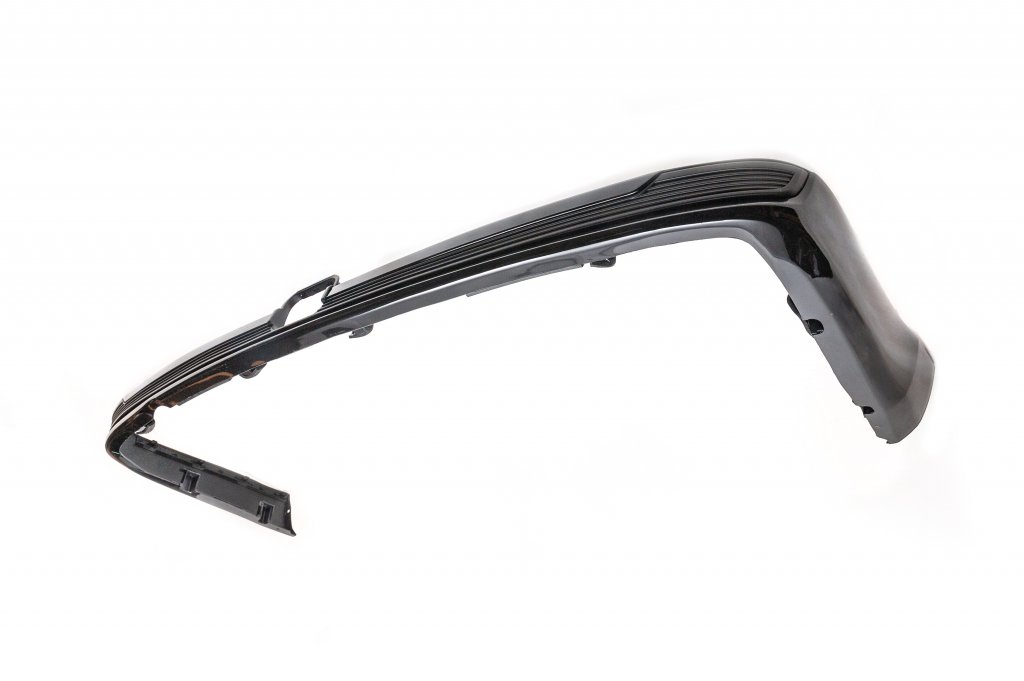 Rear valance 2016+ with tow bar cutout (black) for Toyota Land Cruiser 200 2007-2021 - image 1