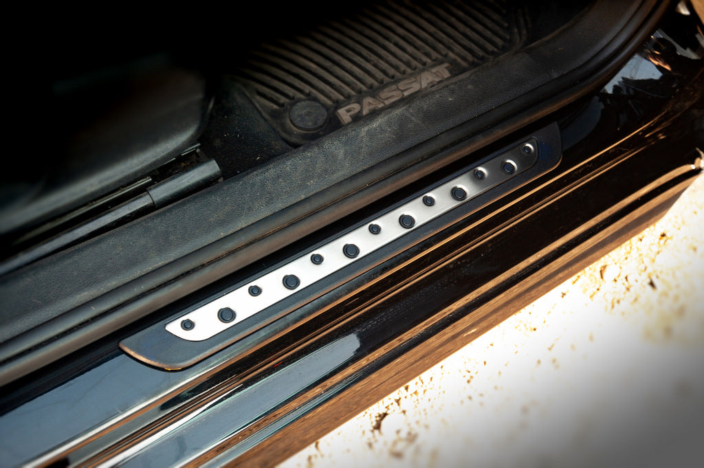 Door sill protectors (Dotline, 4 pcs, stainless steel) for Volkswagen Passat B7 2012-2015 - image 1