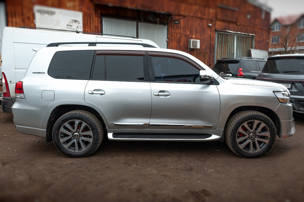 Side steps with LED (design 2015-2020) for Toyota Land Cruiser 200 2007-2021 - image 4