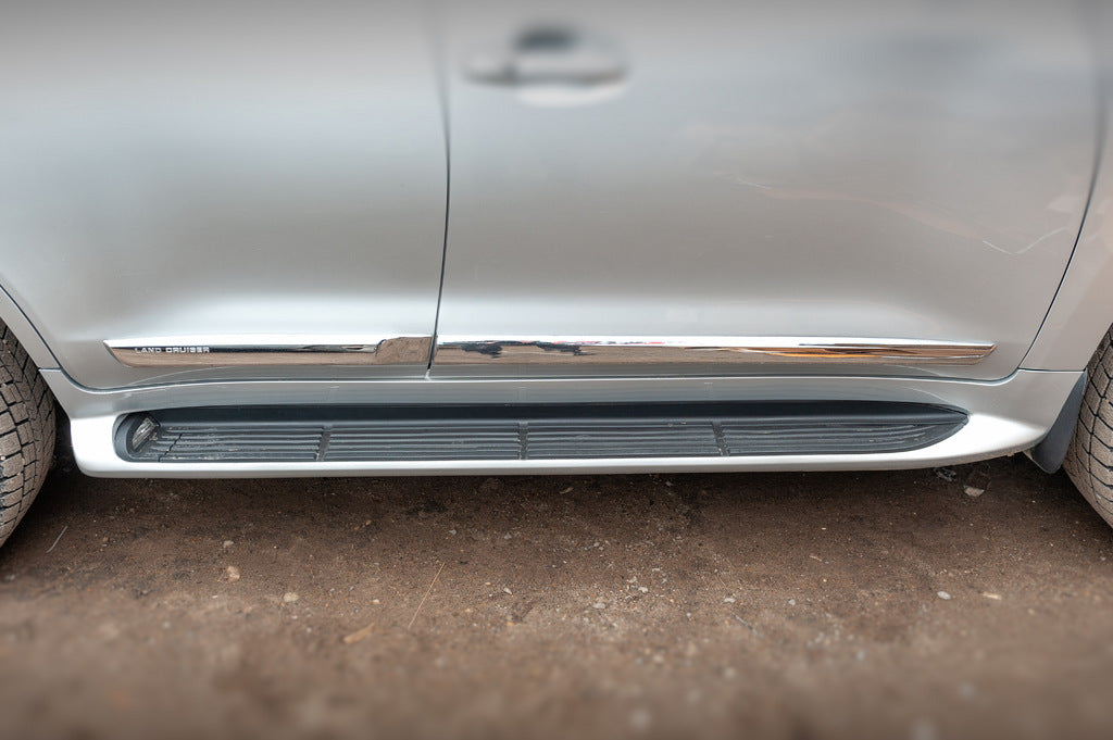 Side steps with LED (design 2015-2020) for Toyota Land Cruiser 200 2007-2021 - image 3