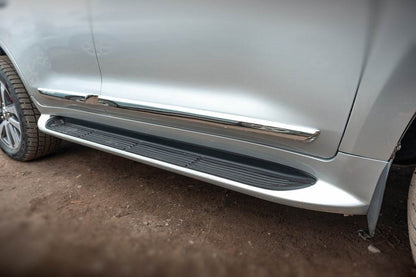 A set of door moldings (2016-2021) for Toyota Land Cruiser 200 - Reelken Auto