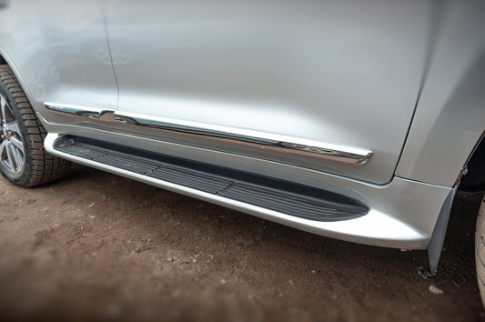 Side sills with LED (design 2015-2020) for Toyota Land Cruiser 200 - image 2