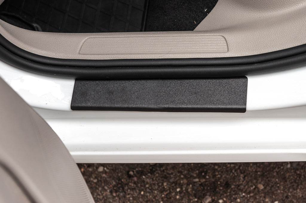 Door sill plates ABS DDU (4 pcs., plastic) for Volkswagen Golf 7/E-Golf - Reelken Auto