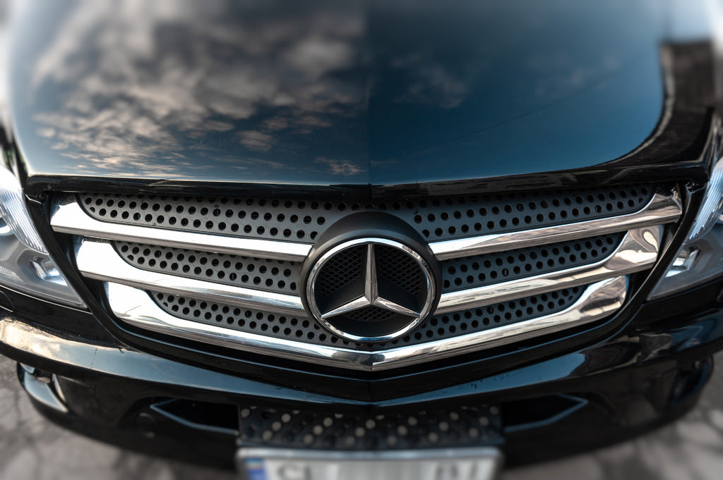 Lining on the grille (2013↗, stainless steel.) for Mercedes Sprinter W906 2006-2018 - image 4