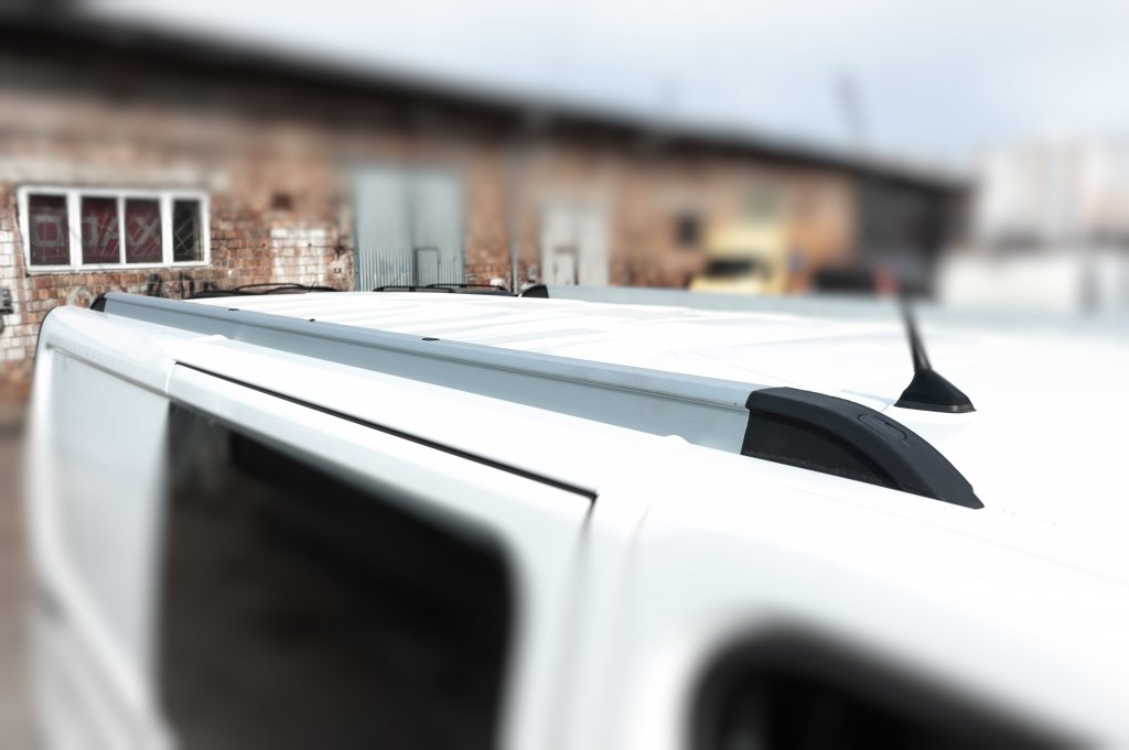 Integrated Roof Rails (Chrome) for Renault Trafic 2015- - image 2