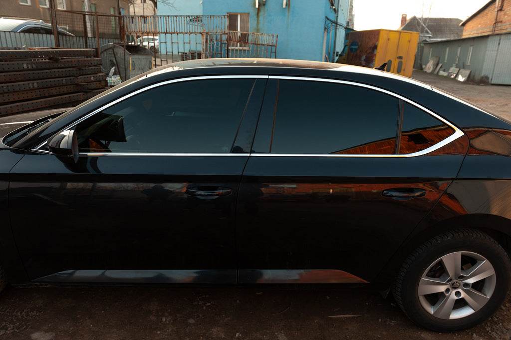 Complete edging of windows (stainless steel) for Skoda Superb 2015-2024 - Reelken Auto
