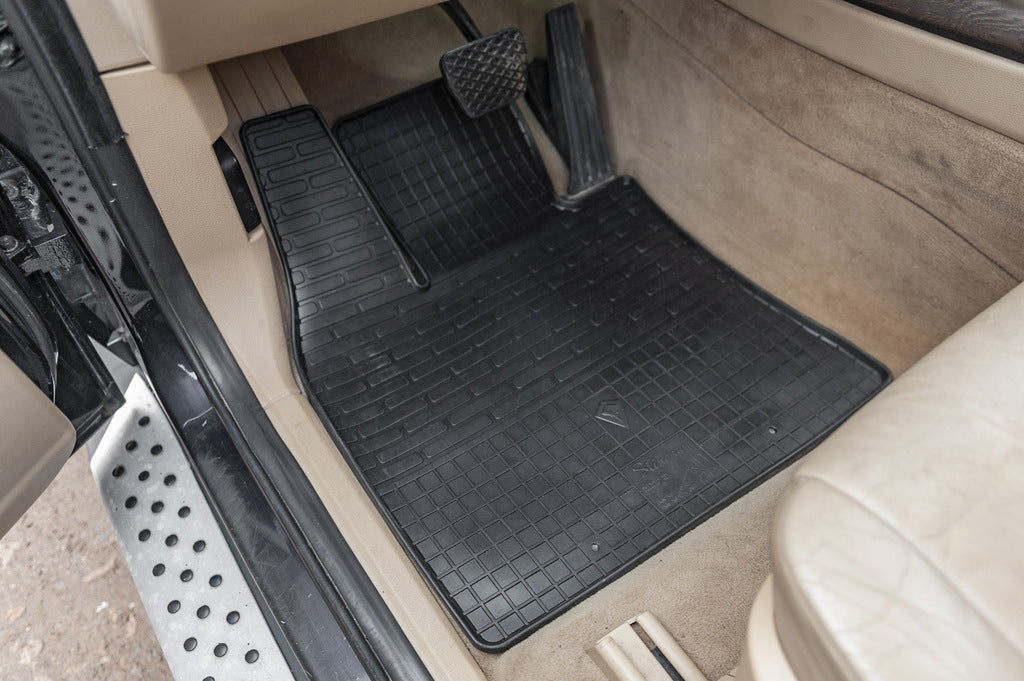 Rubber Floor Mats (4 pcs, Stingray Premium) for BMW X5 E-70 2007-2013 - image 1