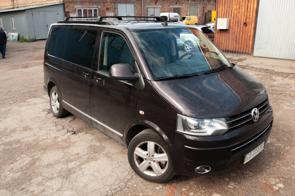 Integrated Roof Rails (black) for Volkswagen T5 Multivan 2003–2010 - image 13