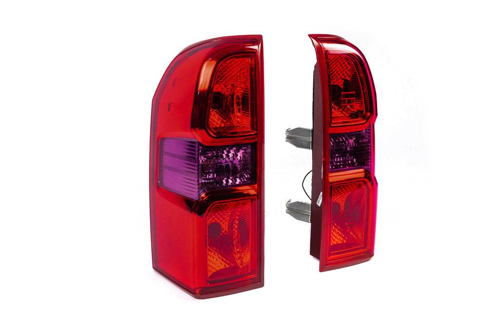 Rear lights RED (2004-2008, 2 pcs) for Nissan Patrol Y61 1997-2011 - Reelken Auto