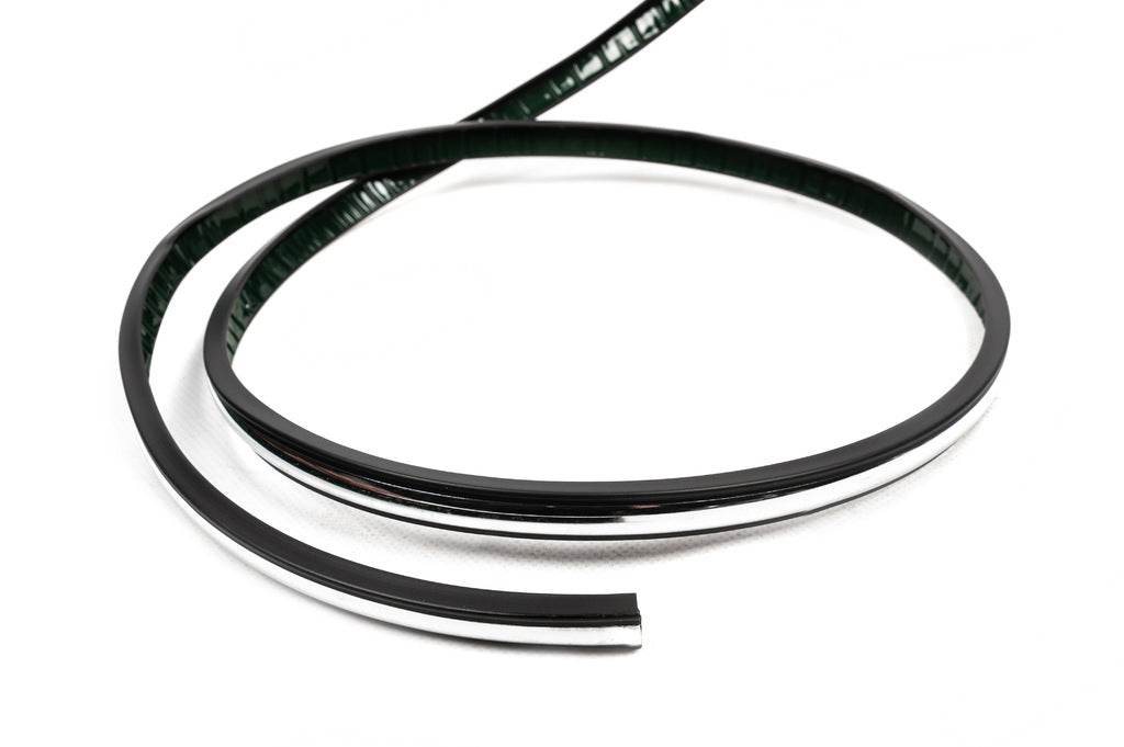 Black molding with chrome strip per meter sal32 (1 meter, 13.5 mm) - Reelken Auto