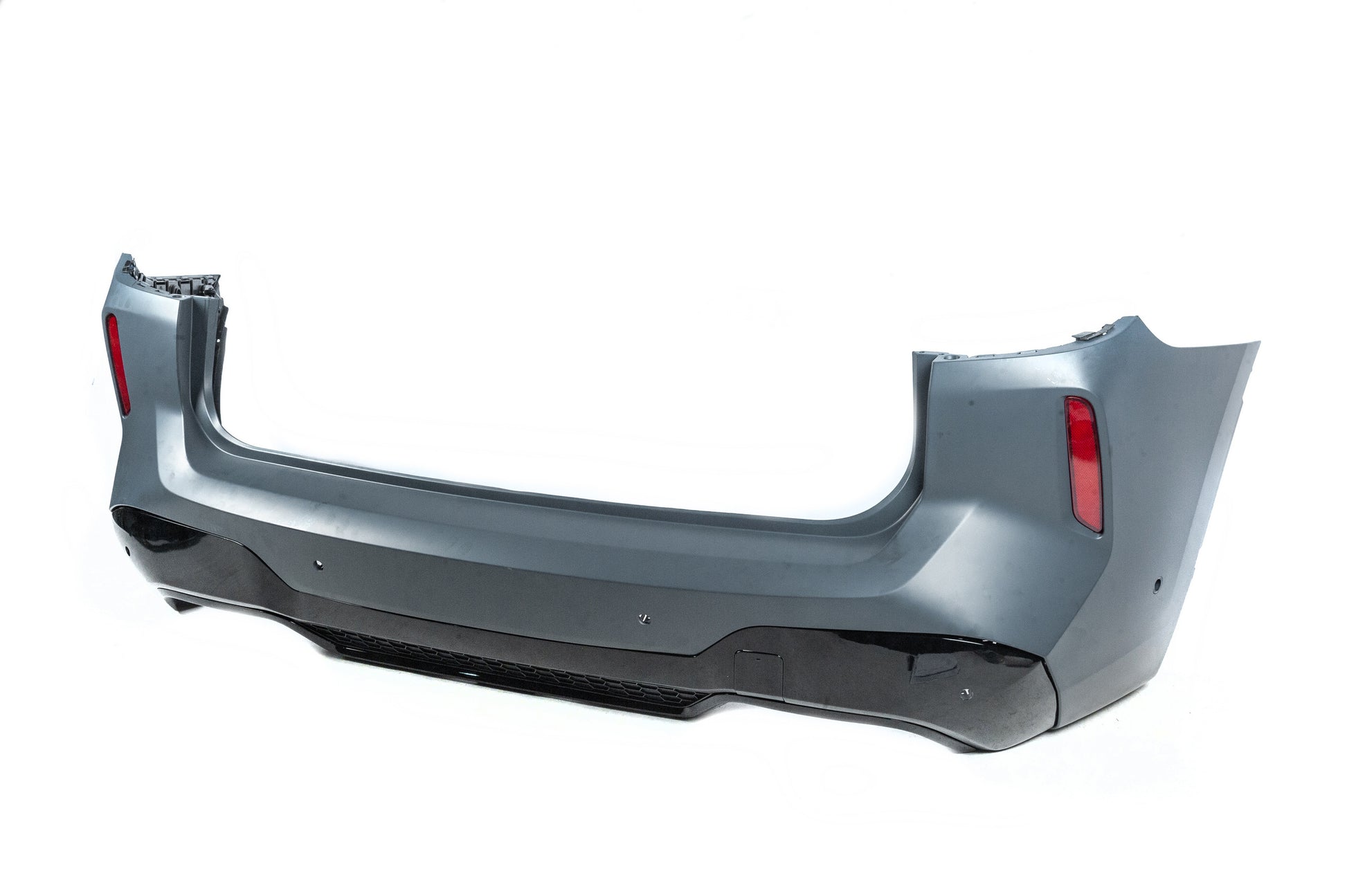 Rear bumper with diffuser in X3M F97 style (2022-2024) for BMW X3 G01 2018- - image 2