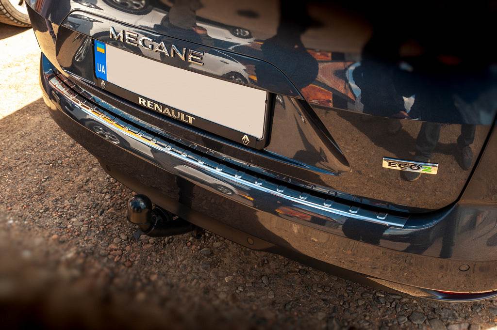 Rear bumper trim Carmos (SW, stainless) for Renault Megane IV 2016-2025 - Reelken Auto
