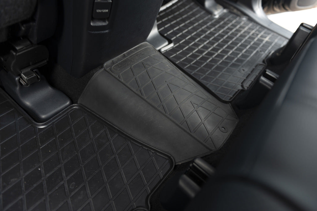 Rear Tunnel Rubber Mat (Stingray Premium) for Toyota Land Cruiser Prado 150 2009-2023 - image 3