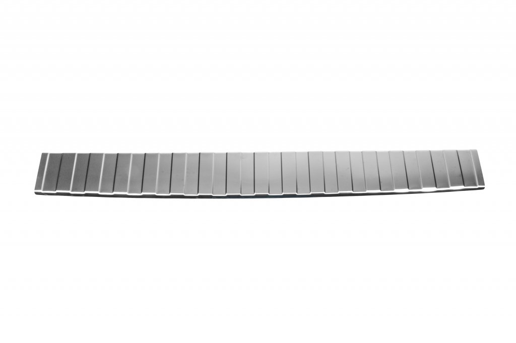 Rear Bumper Protector Carmos Stainless Steel for Renault Trafic 2015- - image 1