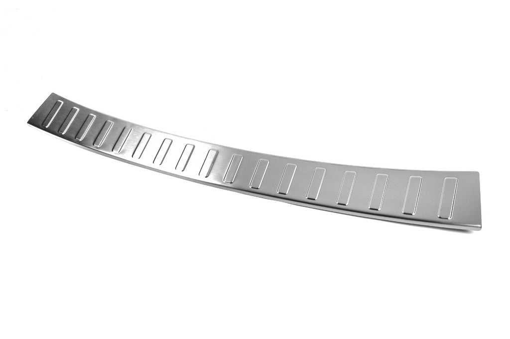 Rear bumper protector Carmos (SW) stainless steel for Toyota Auris 2012-2018 - image 6