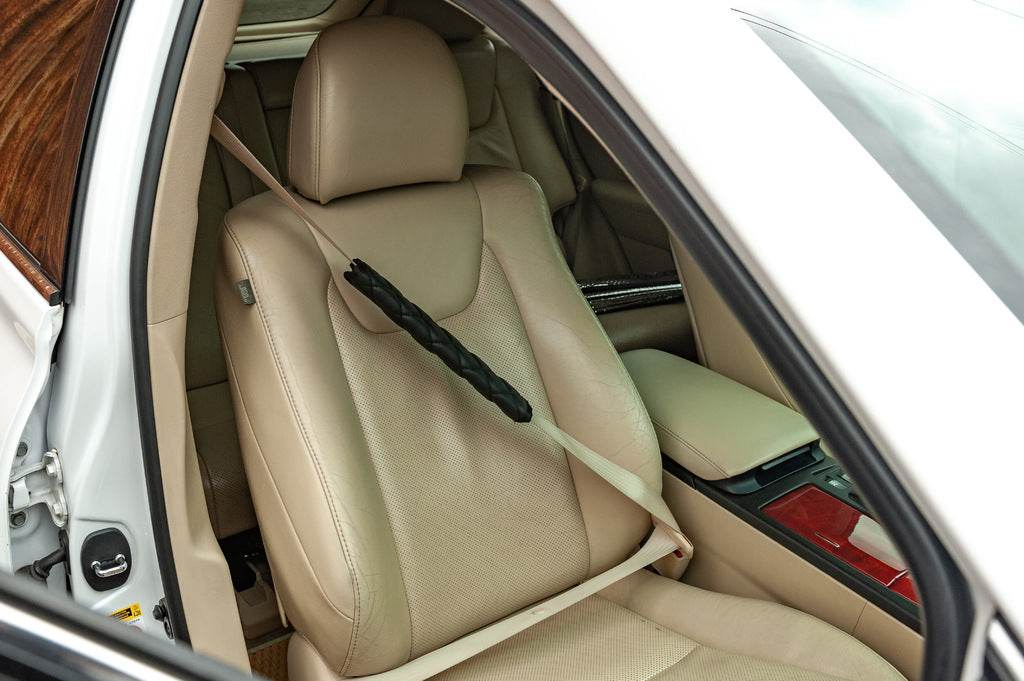 ECO seat belt cover (2 pcs, Black with black thread) - Reelken Auto