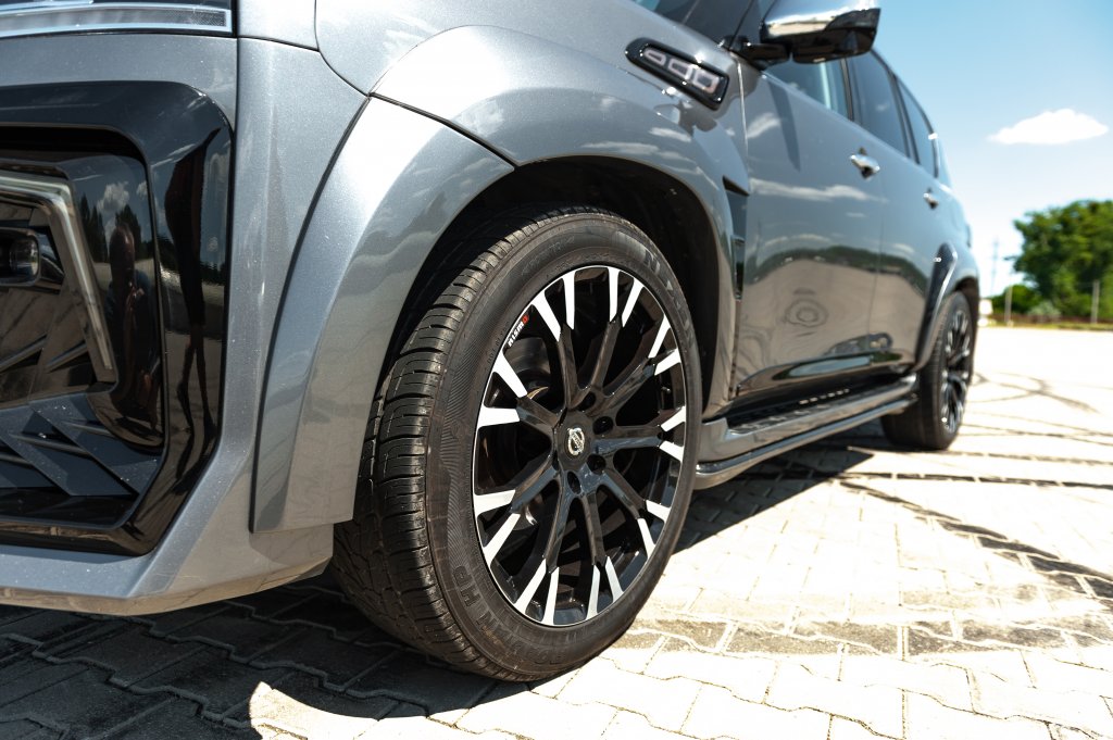 Body Kit Set (Black Hawk Edition) for Nissan Patrol Y62 2010-2024 - image 11