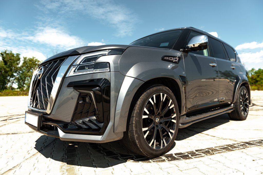 Body Kit Set (Black Hawk Edition) for Nissan Patrol Y62 2010-2024 - image 2