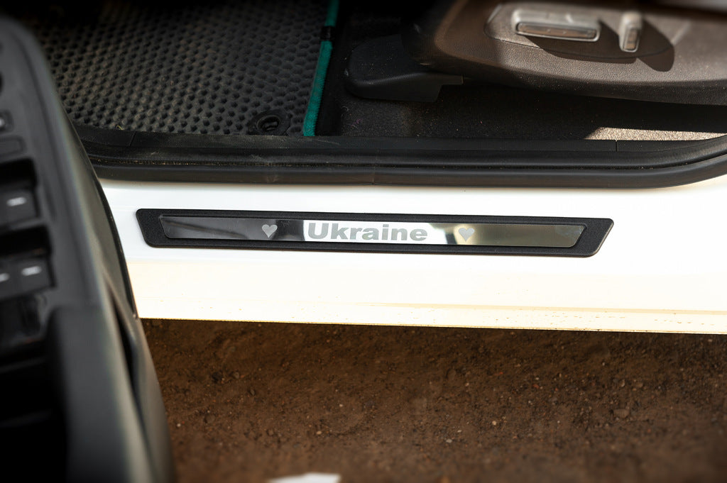 Door sill protectors Honda eNP1 (Ukraine, 4 pcs, stainless steel) for Honda eNP1 2022- - image 1