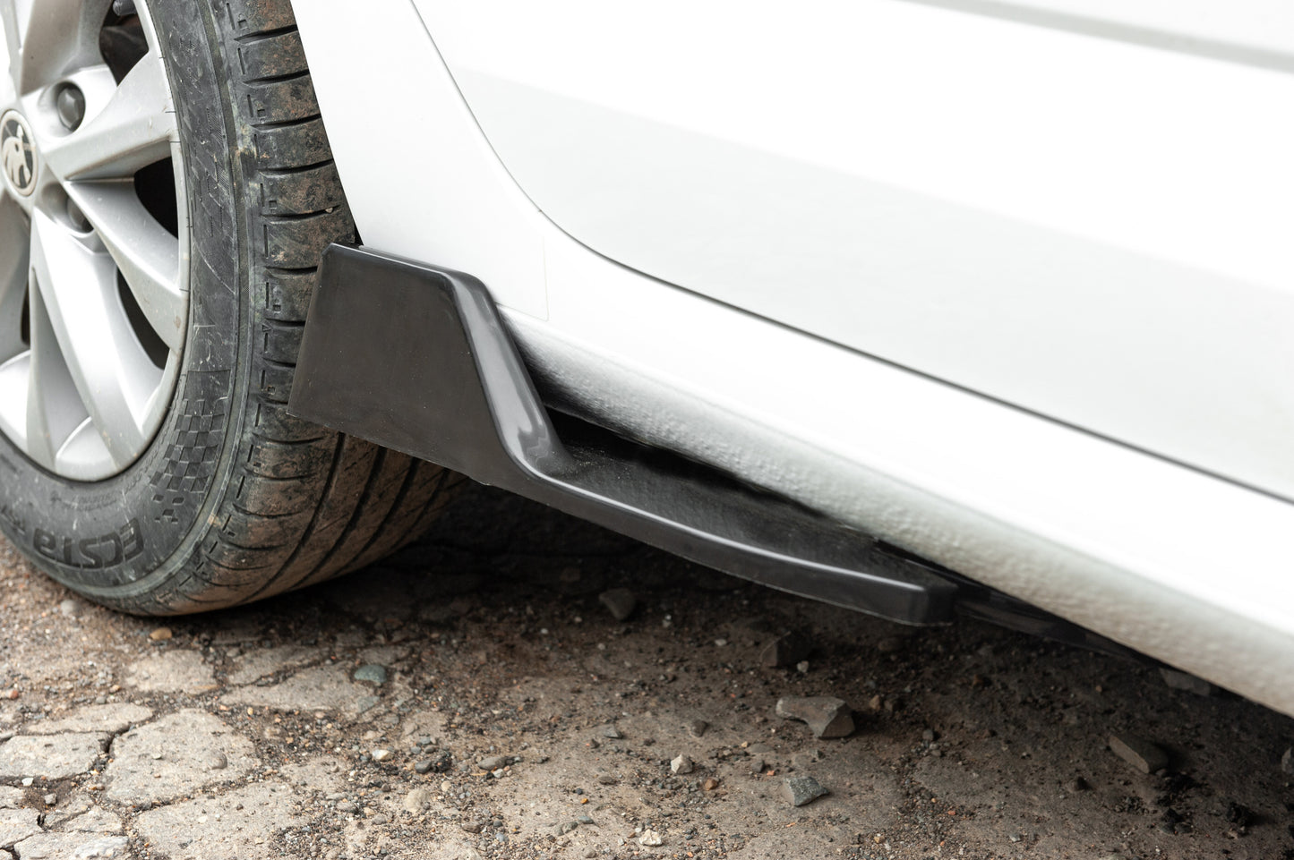 Universal Flap Side Skirt Extensions Type-D (2 pcs, Gloss Black, ABS Plastic) - image 11