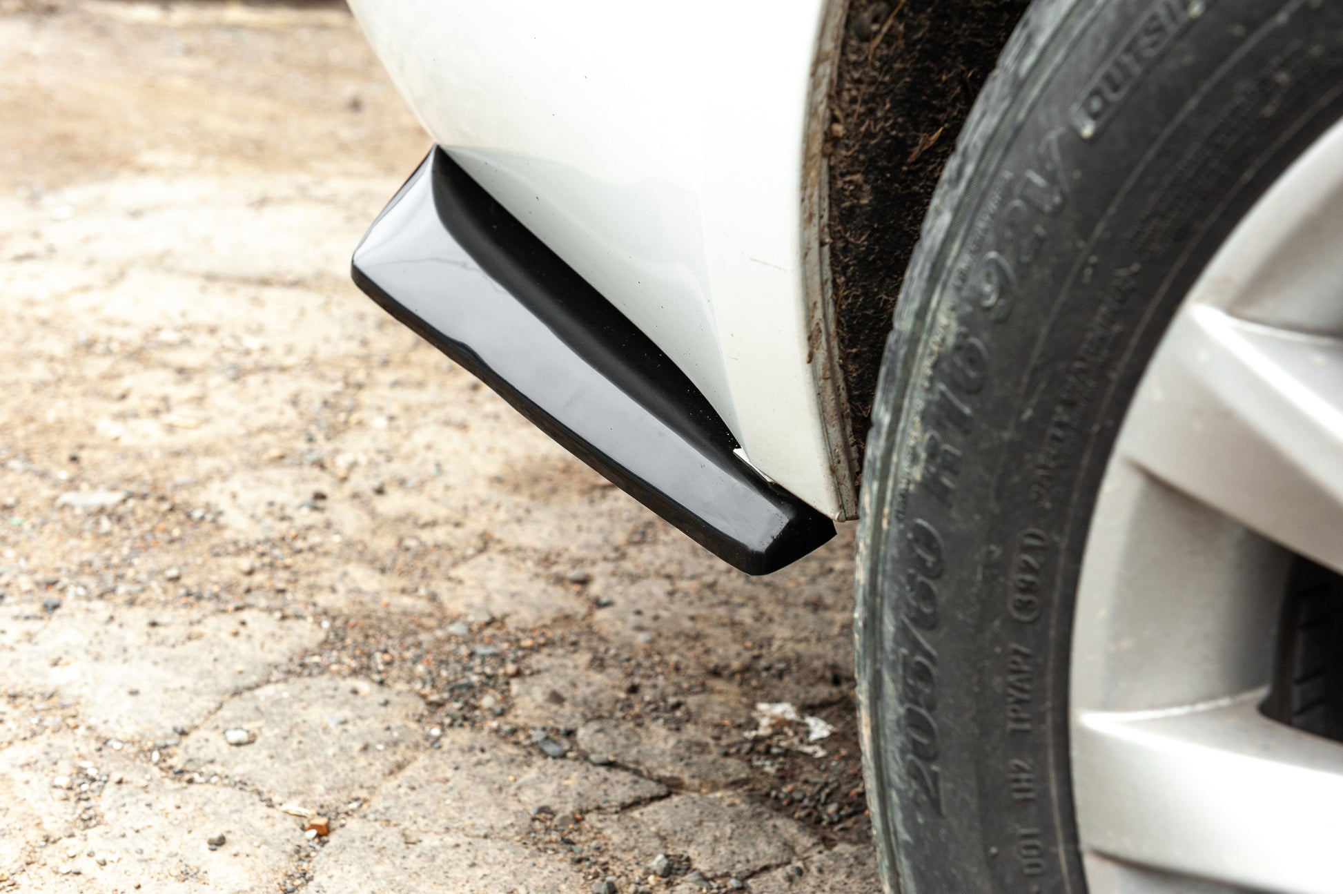 Universal Flap Rear Bumper Extensions Type-A (2 pcs, Gloss Black, ABS Plastic) - image 2