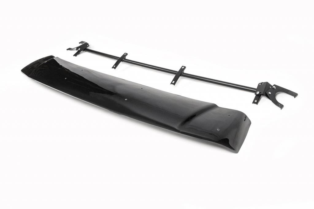The visor on the windshield (gloss black, 5mm) for Volkswagen T4 Caravelle/Multivan - Reelken Auto