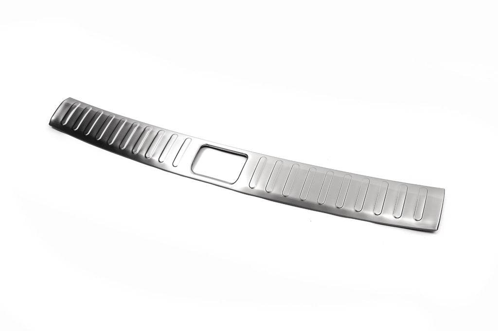 Pad on the rear threshold of the trunk Libao (stainless steel) for Hyundai Tucson TL 2016-2021 - Reelken Auto