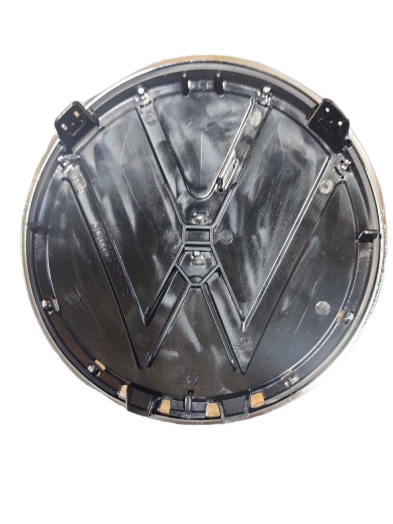 Front badge (2015-2018) 3G0853601B for Volkswagen Passat B8 2015-2023 - image 3