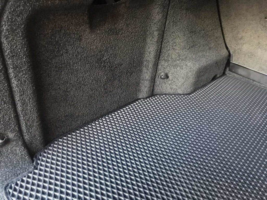 A cargo Mat (EVA black) for Range Rover III L322 2002-2012 - Reelken Auto