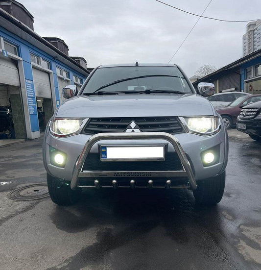 The WT004 bumper guard (stainless) for Mitsubishi L200 2006-2015 - Reelken Auto
