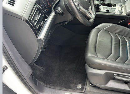 Textile Floor Mats Premium (black) for Volkswagen Touareg 2018- - image 1