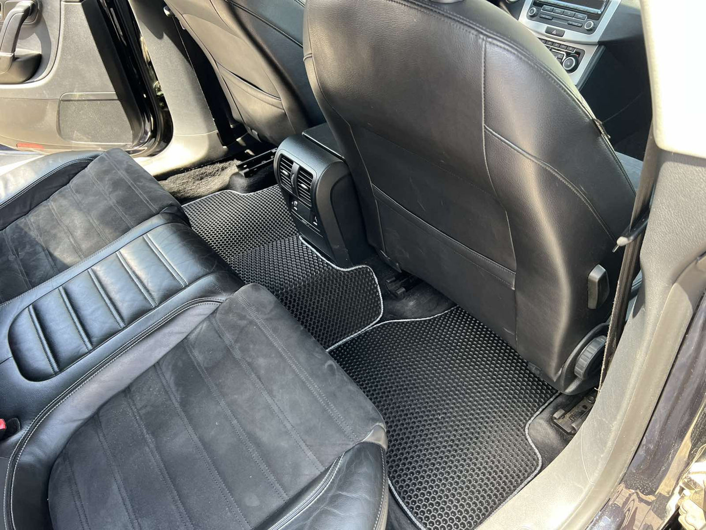 EVA Floor Mats (Honeycomb, Black) for Volkswagen Passat СС 2008-2017 - image 4