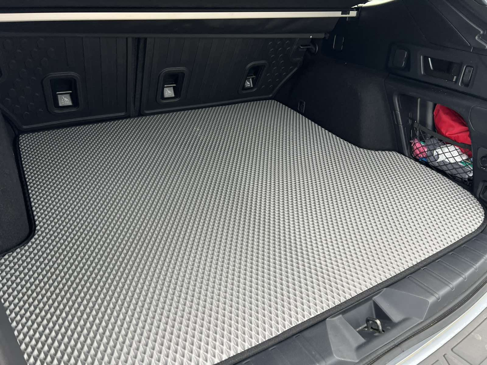 EVA Trunk Mat (Gray) for Subaru Outback 2019- - image 1