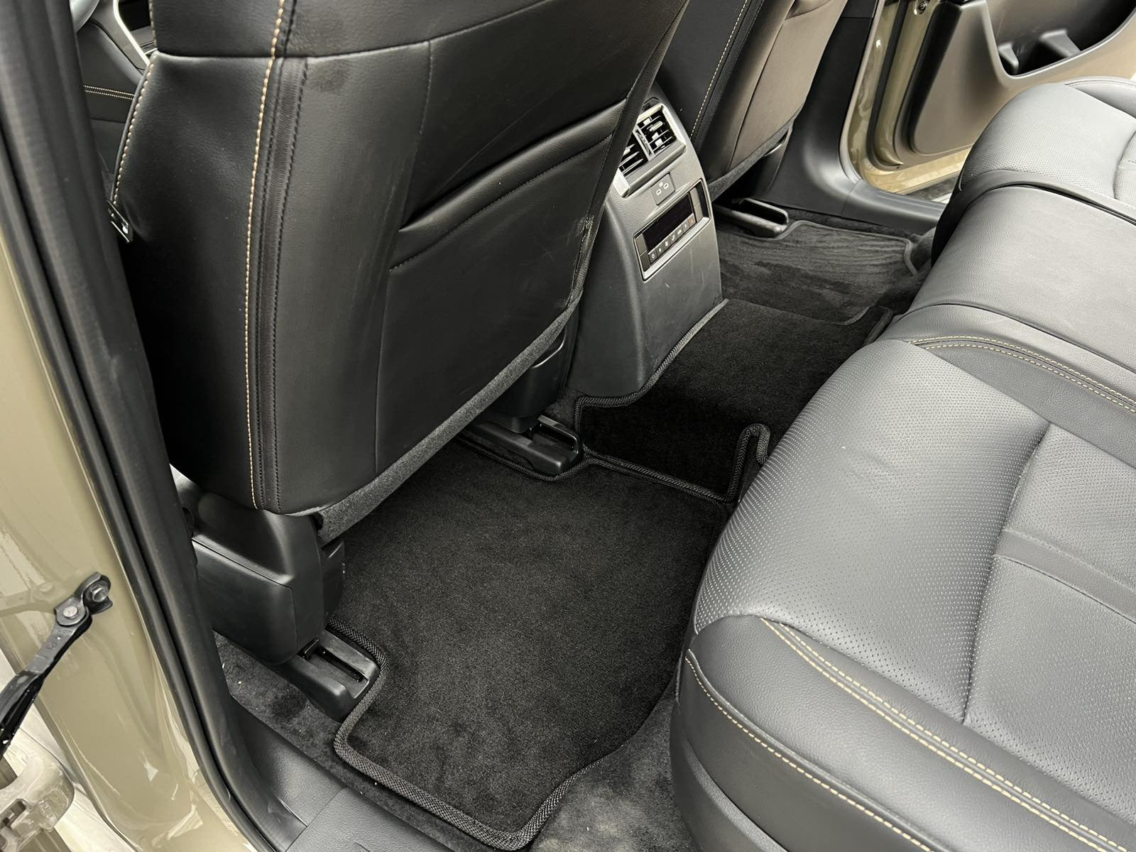 Deluxe Textile Floor Mats (Black) for Mazda CX-70 2024- yy - image 3