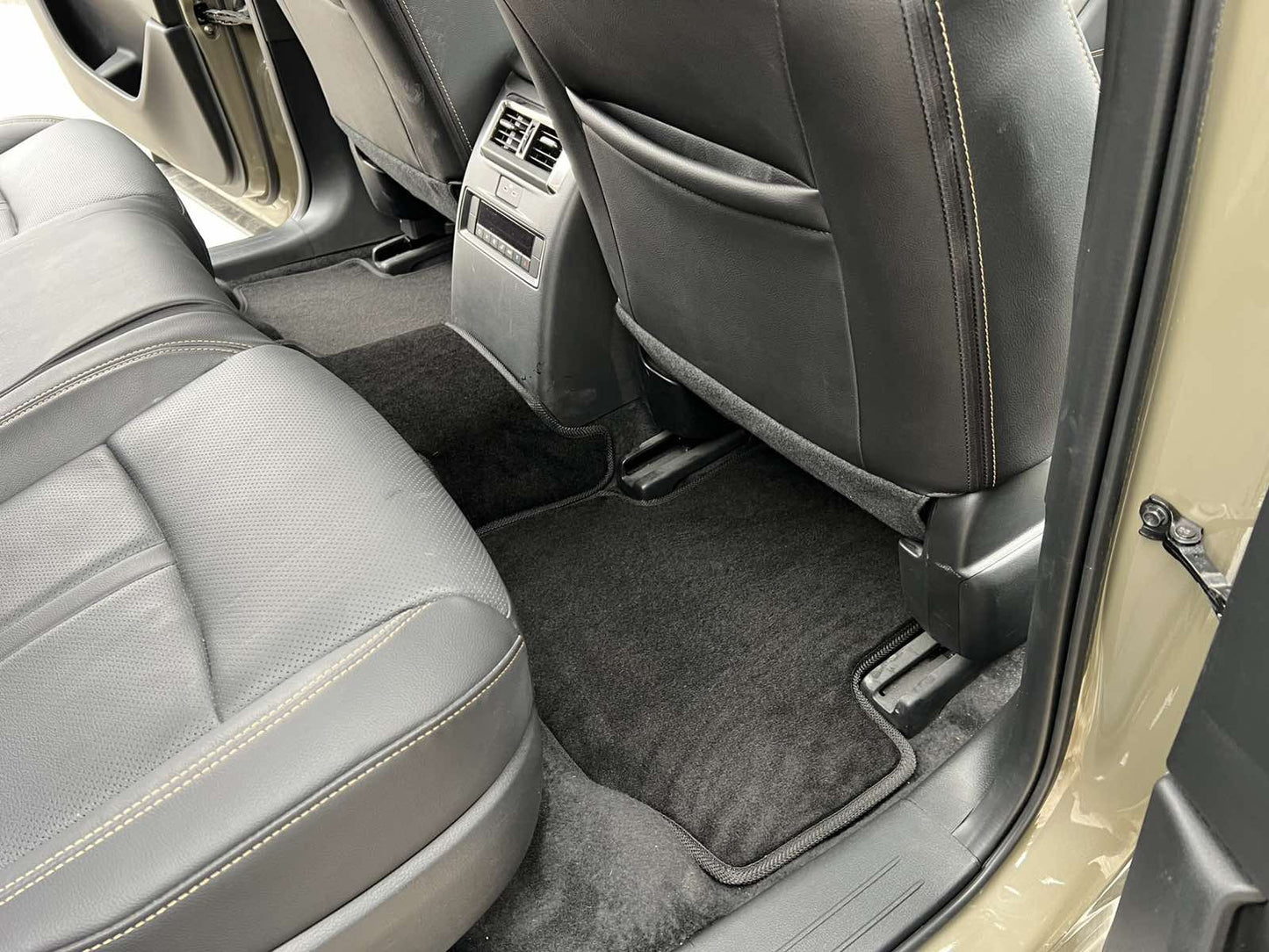 Deluxe Textile Floor Mats (Black) for Mazda CX-70 2024- yy - image 4