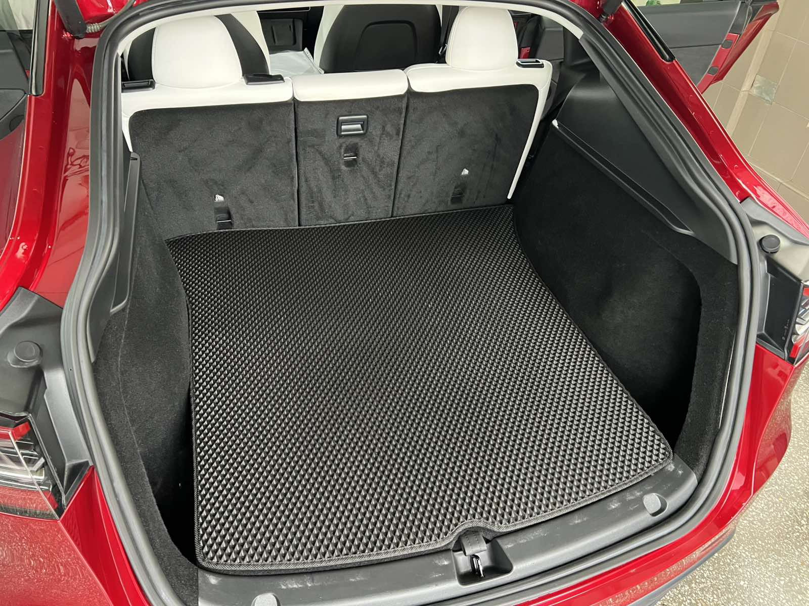 EVA Trunk Mat (5-Seater, Black) for Tesla Model Y 2020- - image 2