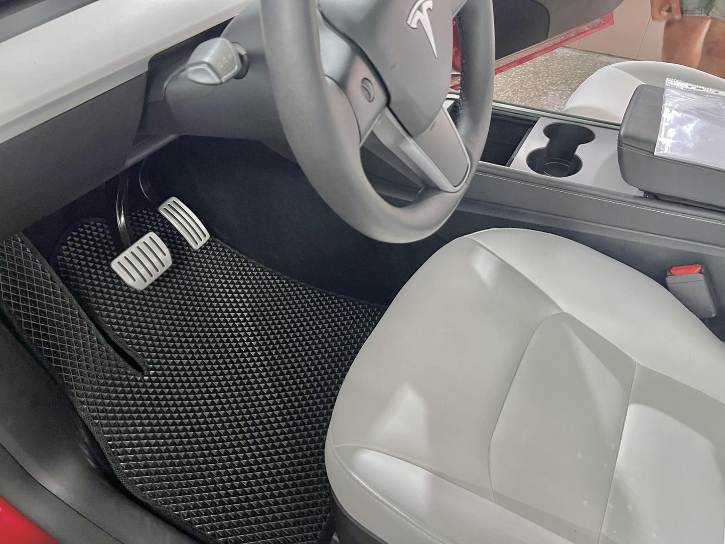 EVA Floor Mats (5-Seater, Black) for Tesla Model Y 2020- - image 1