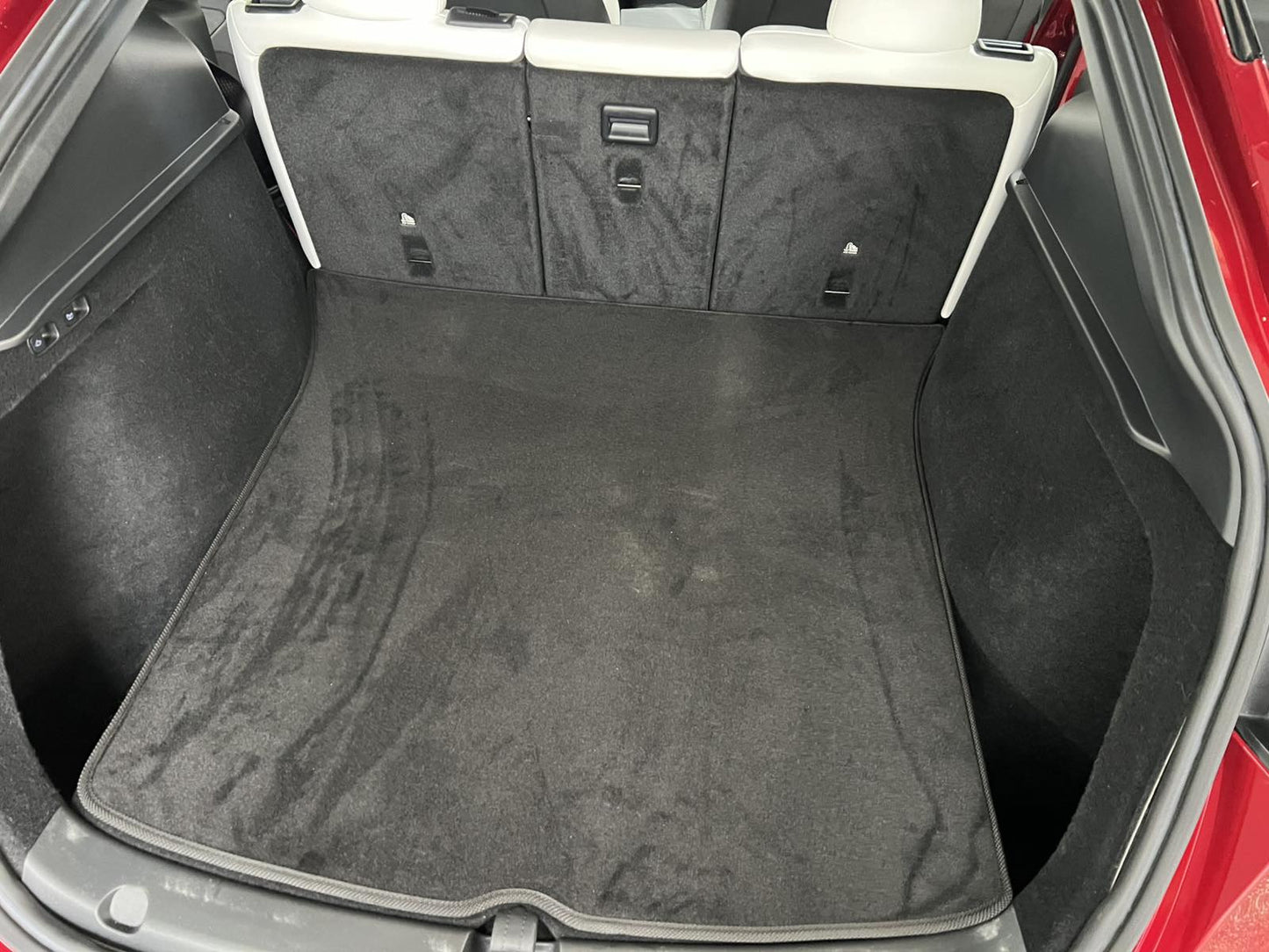 Trunk Mat Textile Classic (5-Seater, Black) for Tesla Model Y 2020- - image 2