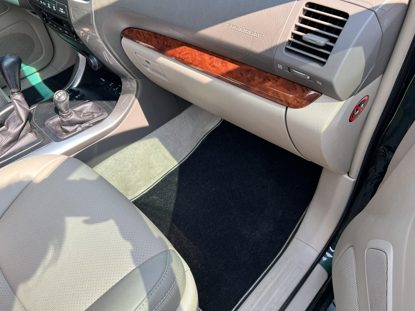 Deluxe Textile Floor Mats (2 Rows, Black) for Toyota Land Cruiser Prado 120 2002-2009 - image 2