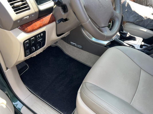 Deluxe Textile Floor Mats (2 Rows, Black) for Toyota Land Cruiser Prado 120 2002-2009 - image 1