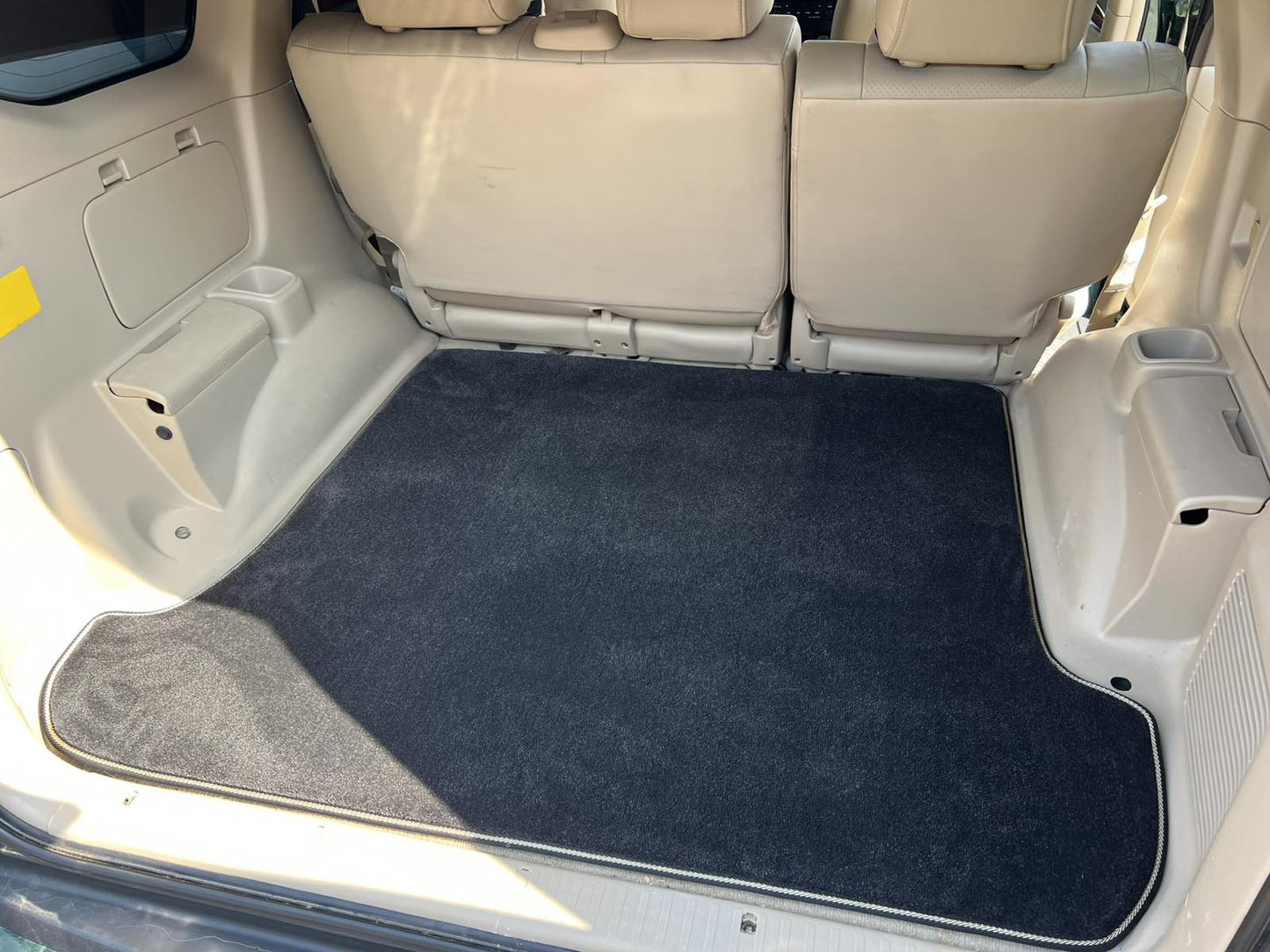 Premium Textile Trunk Mat Black (5 or 7 Seats) for Toyota Land Cruiser Prado 120 2002-2009 - image 1