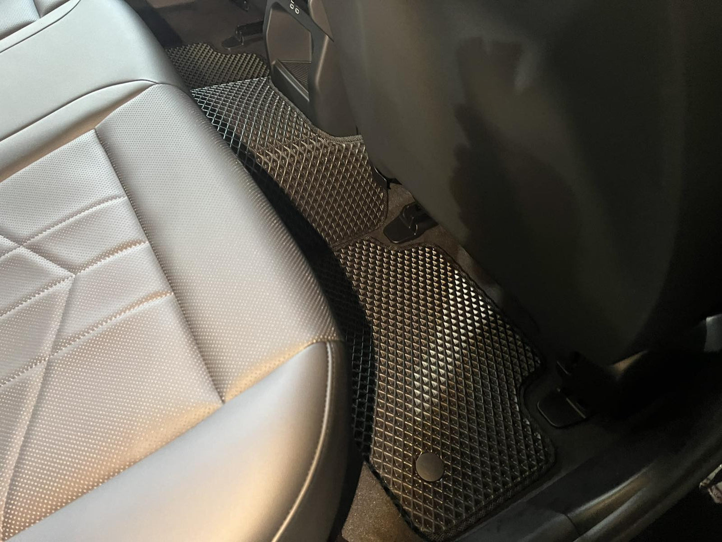 EVA Floor Mats (For G60/61, Black) for BMW 5/i5 Series G60/60E/61 2023- - image 3