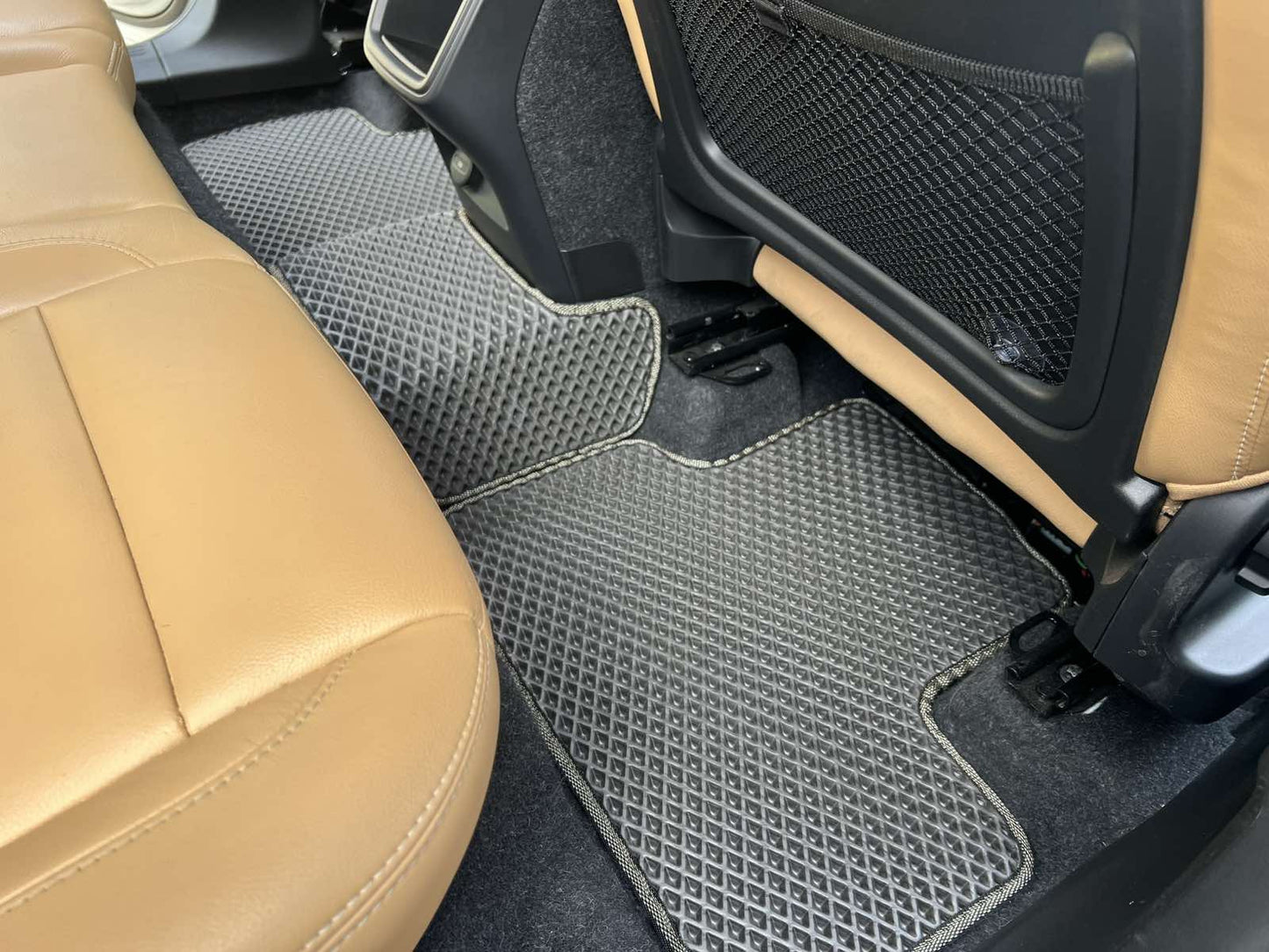 EVA Floor Mats (Gray) for Volvo XC40 2018- - image 4